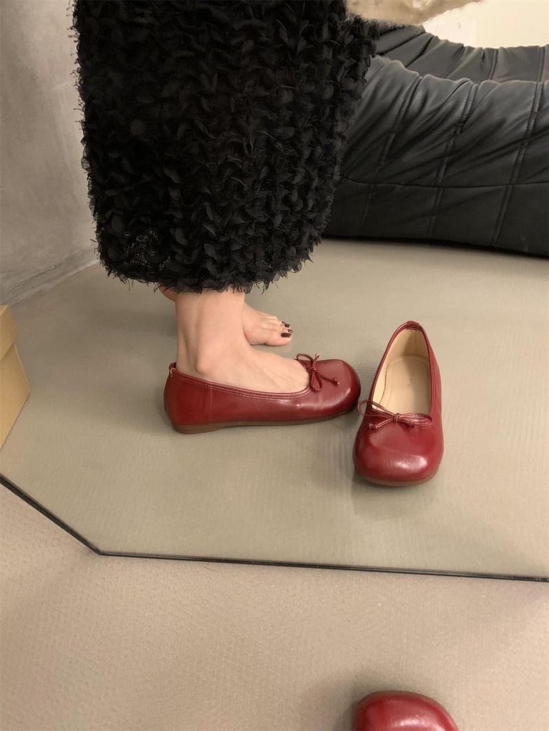 Gentle Soft Flat Bow Silver Single Shoe For Women, Spring 2025 New Comfortable One Foot Red Bean Shoes_voghion.com
