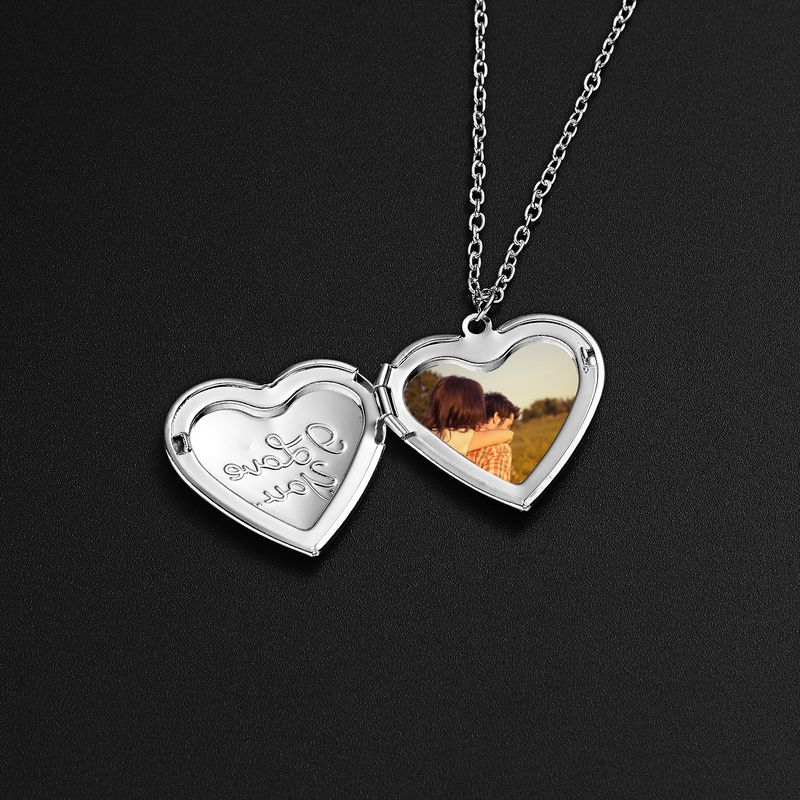 Collier pendentif amour simple peut ouvrir le cadre sculpté photos mode couple collier tempérament collier femmes_voghion.com