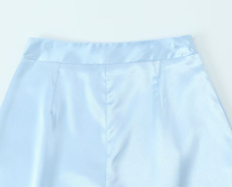 Completo top con nodo a farfalla e pantaloni in raso da donna estate 2024_voghion.com