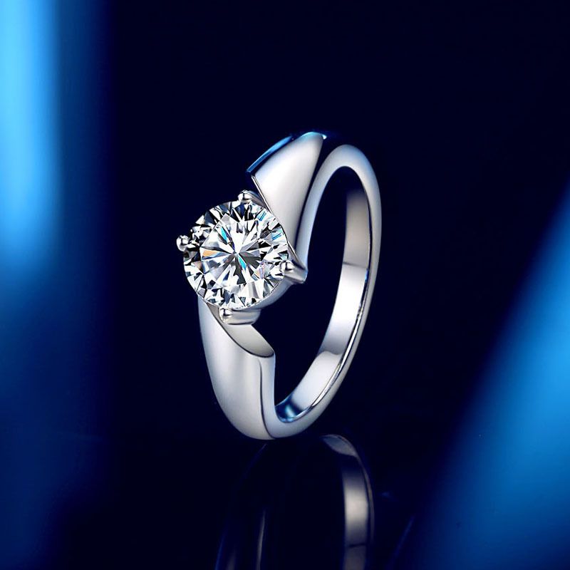 für Frauen Promi-Stil Koreanische Version Vierzackiger Moissanite-Diamant-Silberschmuckring_voghion.com