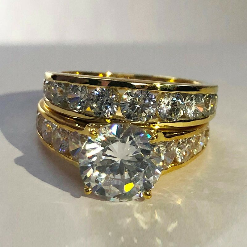 Vendite calde Huitan Nuovo matrimonio alla moda per le donne intarsiato AAA Cubic Zirconia anelli impilabili doppi Party 2 pezzi Set gioielli di moda_voghion.com