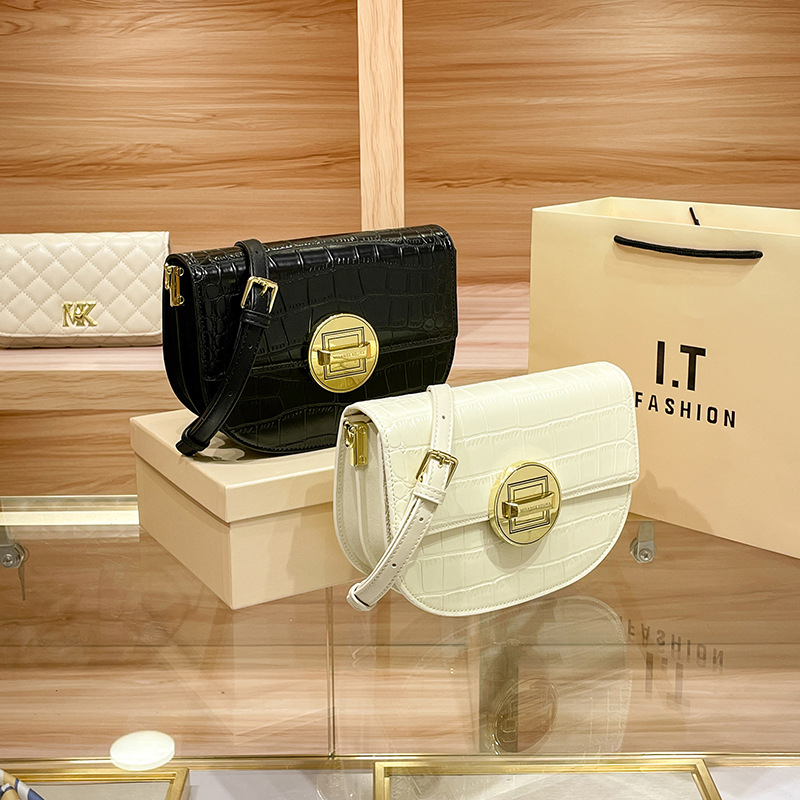 Hong Kong genuine leather semi-circular spring summer, high-end and versatile, one shoulder crossbody saddle bag for_voghion.com