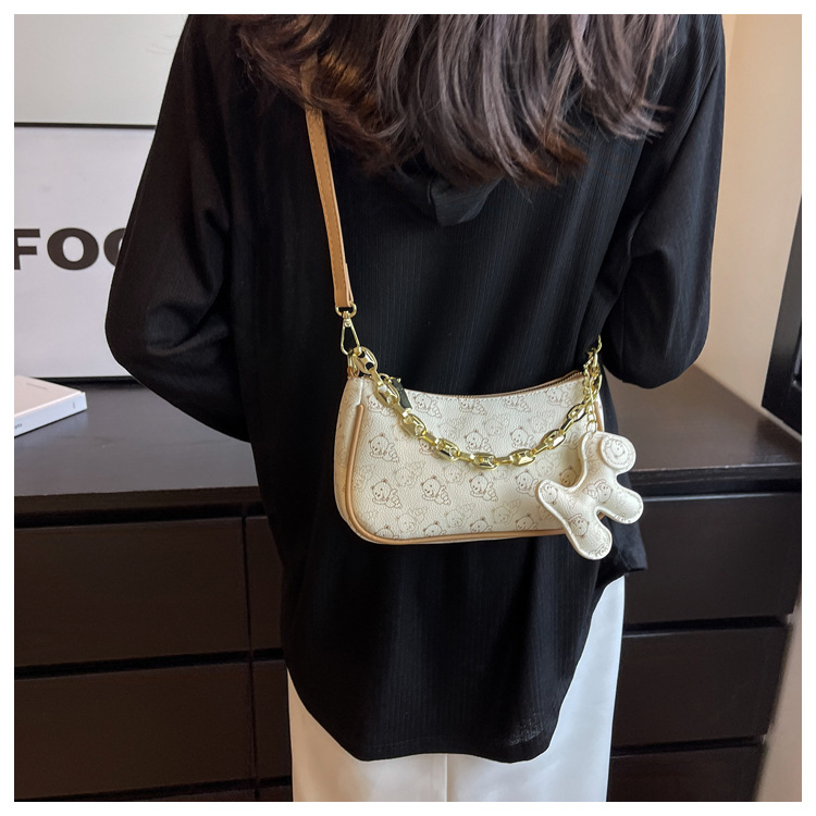 Underarm Bag Women's Bag 2023 New Korean Version Messenger Bag High-end feeling foreign style net red lady shoulder small square bag trend_voghion.com