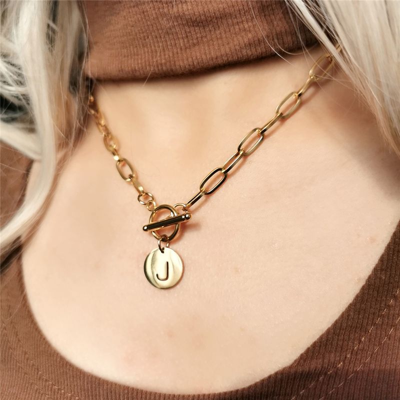 Hot Sales Stainless Steel Paper Clip Link Chain Customize Letter Initial Alphabet Pendant Necklace For Women Toggle Choker Name_voghion.com