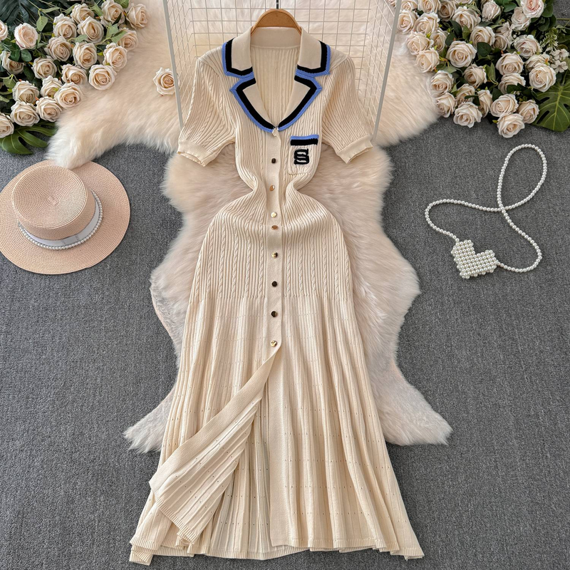 Abito da donna a maniche corte con ricamo in colore a contrasto, colletto in vita, slim monopetto, abito in maglia a trapezio_voghion.com