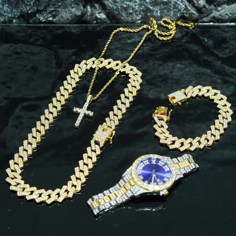 Set di collana e bracciale in acciaio inossidabile da 15 mm con orologio e croce gotica UrbanEdge_voghion.com
