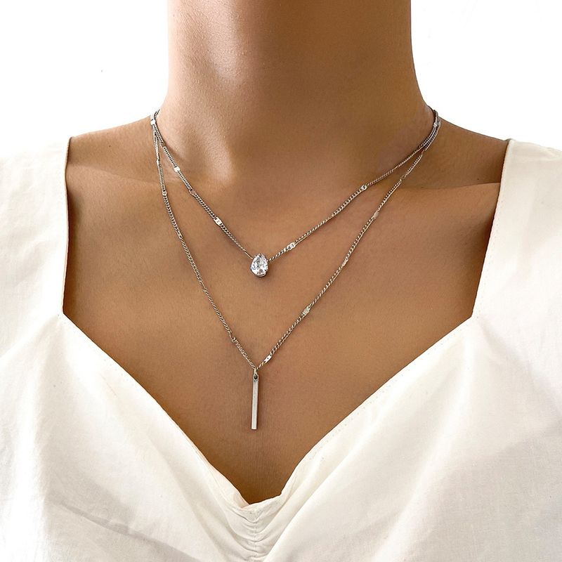 Licht Luxus Nischen Design 2023 Neue Doppel Schicht Halskette Für Frauen Ins Kalten Stil Schlüsselbein Elegante Internet Celebrity_voghion.com