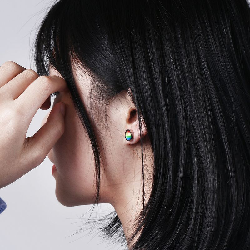 Orecchini in acciaio al titanio con bandiera colorata, orecchini unisex di nicchia, personalità senza genere_voghion.com