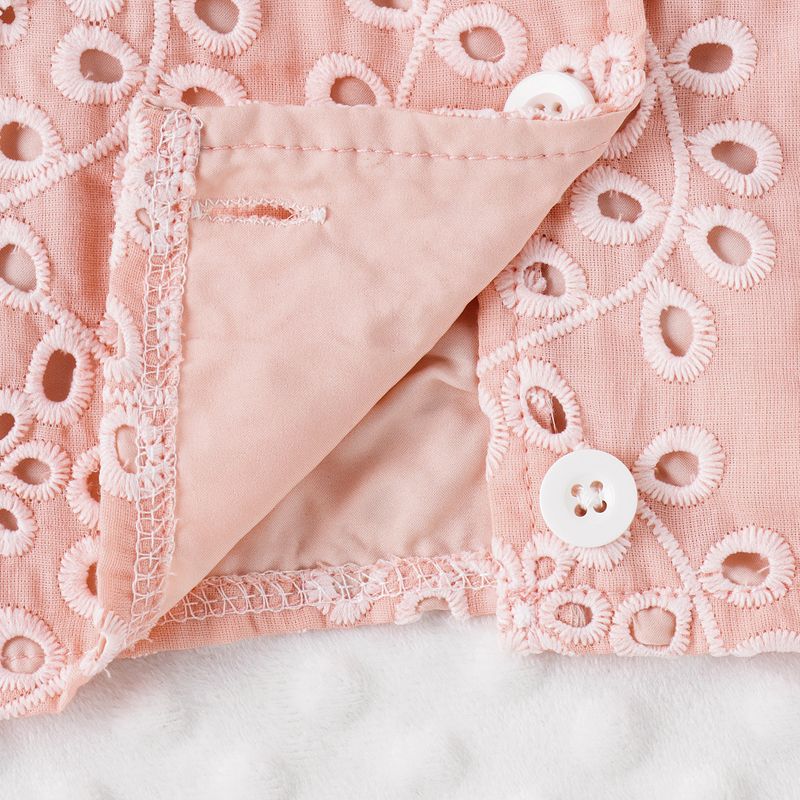 Set di pantaloncini con gilet per ragazze, in stile estivo, per bambini, con fibbia in tinta unita, bordo in pizzo, fiore scavato_voghion.com