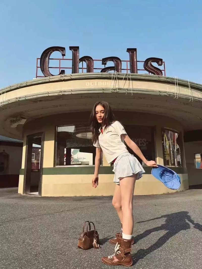 Designer Retro Insole Height-increasing Boxing Boots For Women 2025 New Autumn Flat Brown Ankle Boots With Laced Matte Leather Dr. Martens Boots_voghion.com