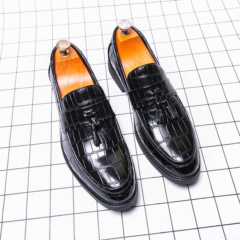 Neue Mode aus echtem Leder Quaste Business Casual Loafer Schuhe für Männer Schwarze Business Formale Lederschuhe für den täglichen Büro Casual Herrenschuhe für Dr_voghion.com