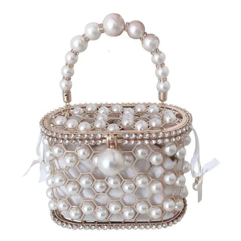 Designer Perle Handtasche und Geldbörsen für Frauen aushöhlen Hochzeit Party Kupplung Strass Metall Griff Abendtaschen Tasche_voghion.com