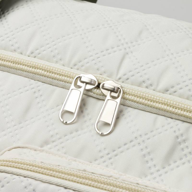 "Nouveau sac de voyage 2024, fourre-tout extensible de grande capacité à motif matelassé tendance avec bandoulière"_voghion.com
