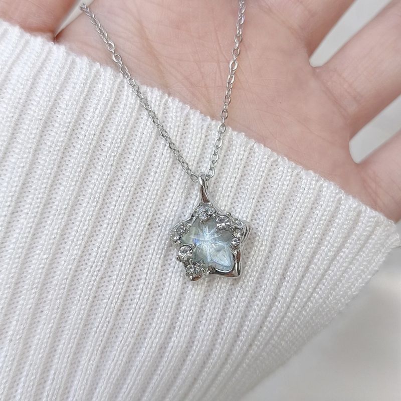 Super Shiny Lucky For Women 2024 New Trendy Niche Design Sweet Dreamy Star Color-Changing Starry Sky Necklace_voghion.com