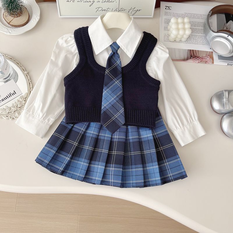 2024 Hierscht nei koreanesch Meedercher College-Stil JK Outfit Strickweste Hemd Plisséiert Rock Dräi-Stéck Set 67573_voghion.com