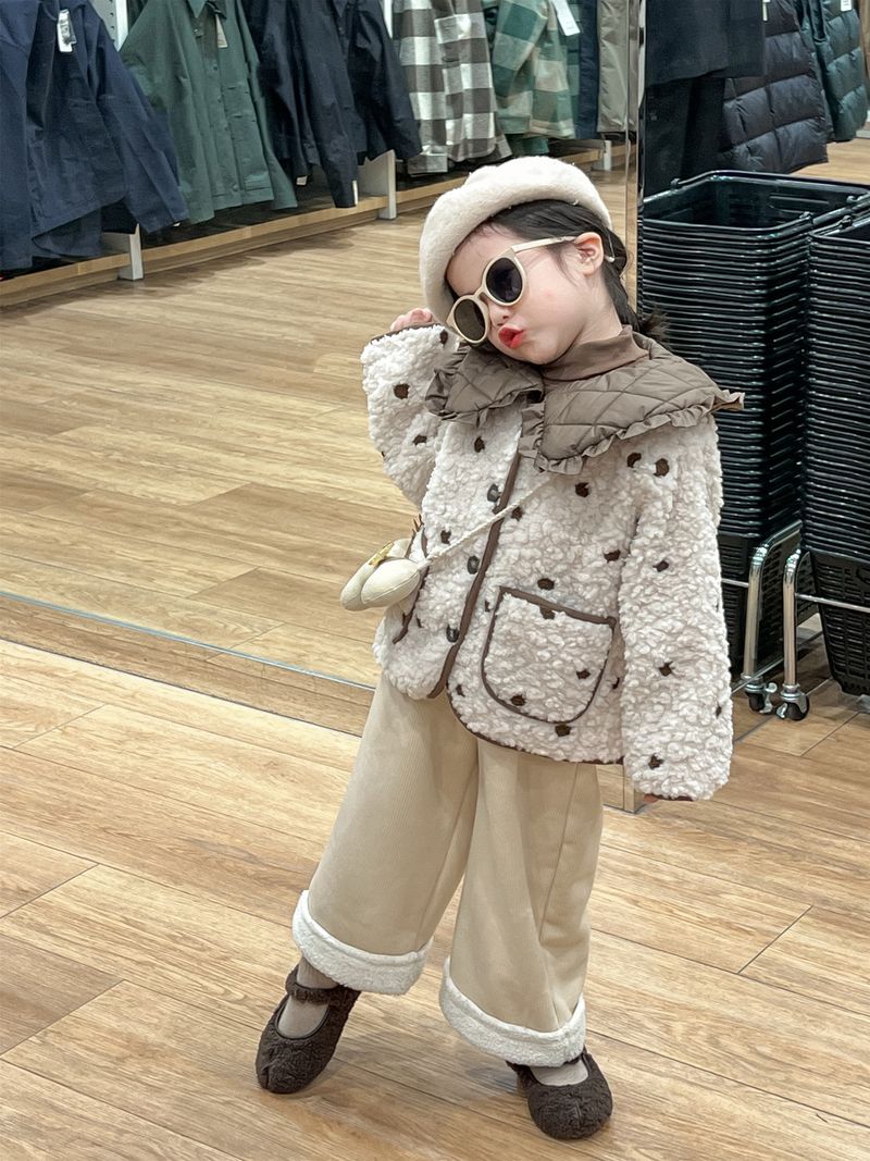 Cappotto spesso per ragazze in pelle scamosciata invernale composita in morbida pelle cerosa in lana di agnello con colletto per bambola a pois completamente ricamato_voghion.com