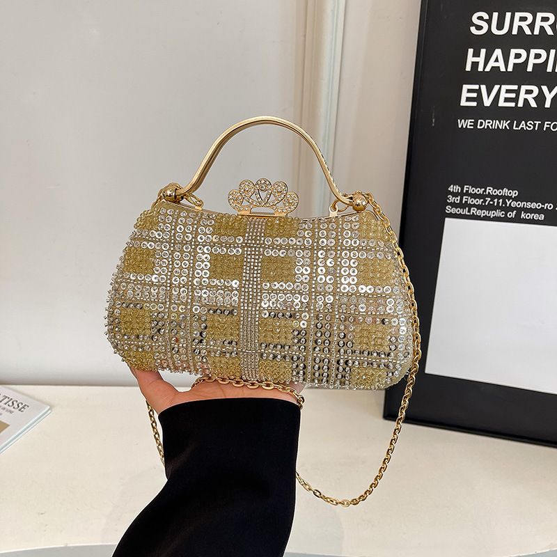 2025 New Exquisite Niche Design Sequin Handbag Chain Shoulder Crossbody Evening Bag_voghion.com
