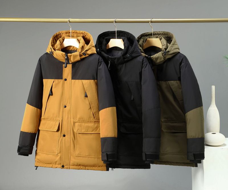 Bergsteigen-Outdoor-Baumwollmantel mit bedrucktem großem Pelzkragen für Herren_voghion.com