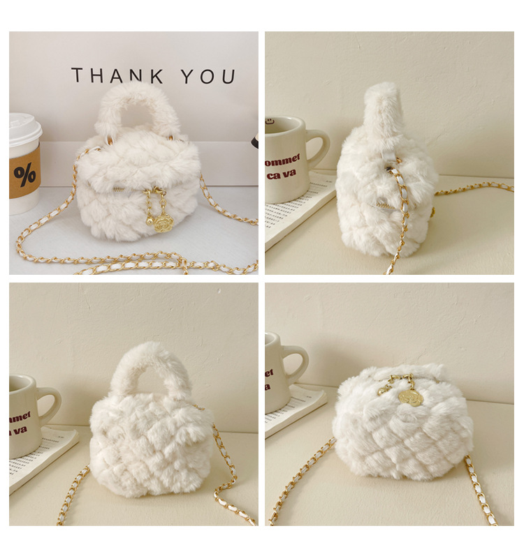 Kindertas herfst en winter nieuwe internet beroemdheid ruitvormige pluche emmer tas kleine geur meisje ketting crossbody tas lippenstift envelop meisje_voghion.com