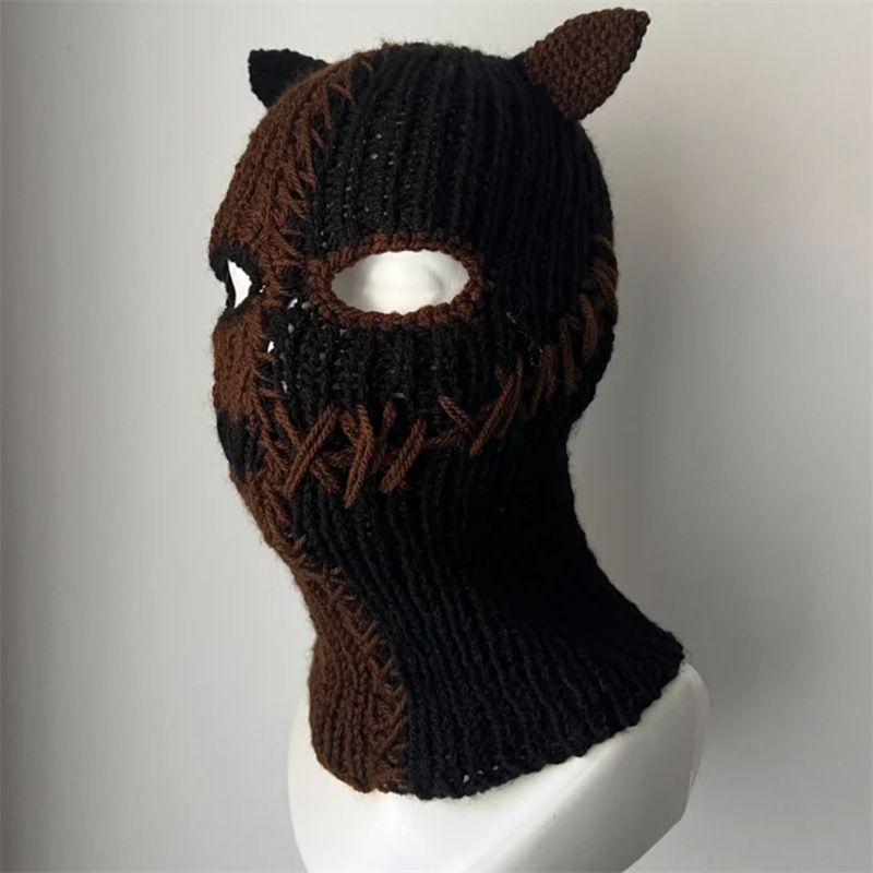 Passamontagna per adulti con frange e smorfia, stile festa di Natale_voghion.com