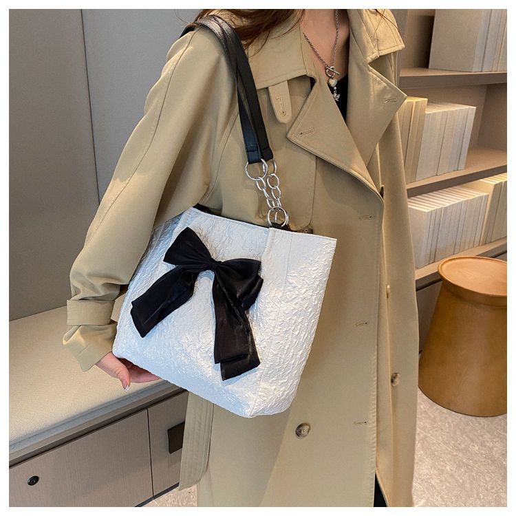 Borsa a mano versione coreana per donna 2022 nuova borsa a tracolla con fiocco di nicchia estiva grande capacità borsa in tela carina singola_voghion.com