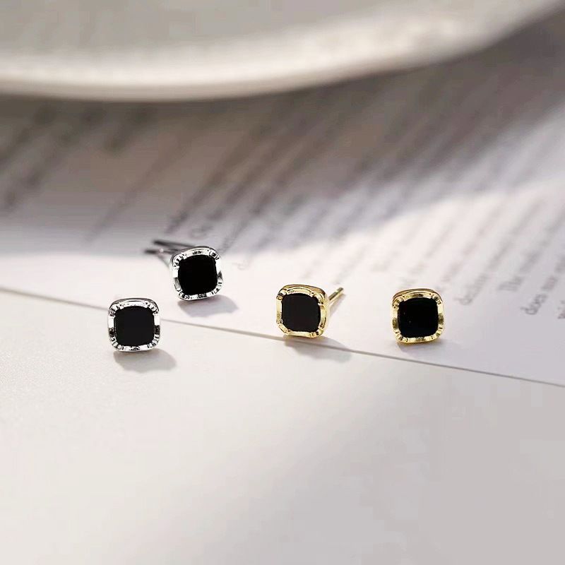Black Square Stud Earrings Women's French Sweet Simple Explosive Earrings Exquisite High Sense Fashion Versatile Gas Tide Earrings_voghion.com