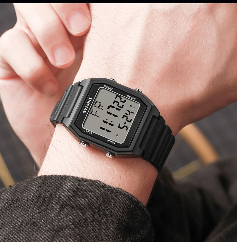 Digitaal sporthorloge voor heren met waterbestendigheid, alarm, stopwatch en groot scherm - lichtgewicht en duurzaam voor een actieve levensstijl Groot scherm_voghion.com