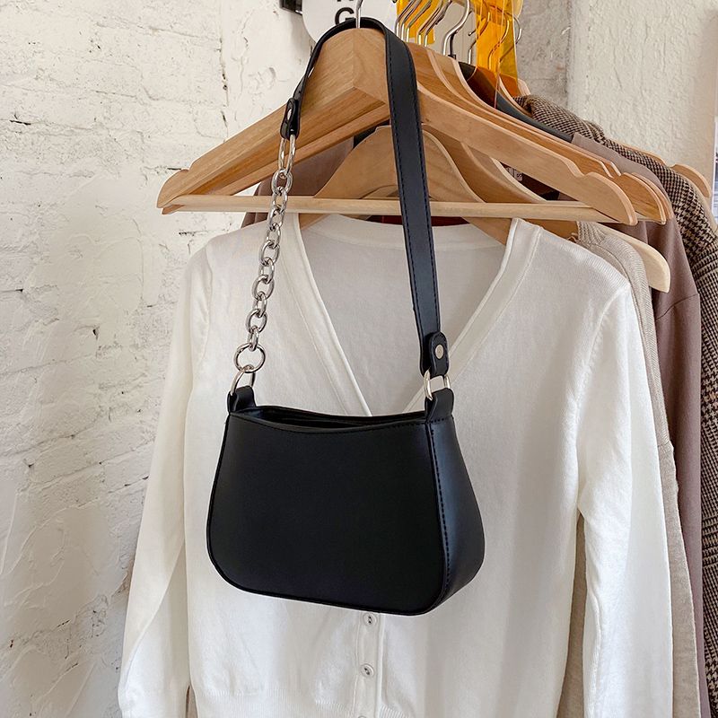 2024 Neue Methode Stick Bag Unterarm Splice Instagram Stir Fried Black Street PU One Shoulder Handtasche Damenmode_voghion.com
