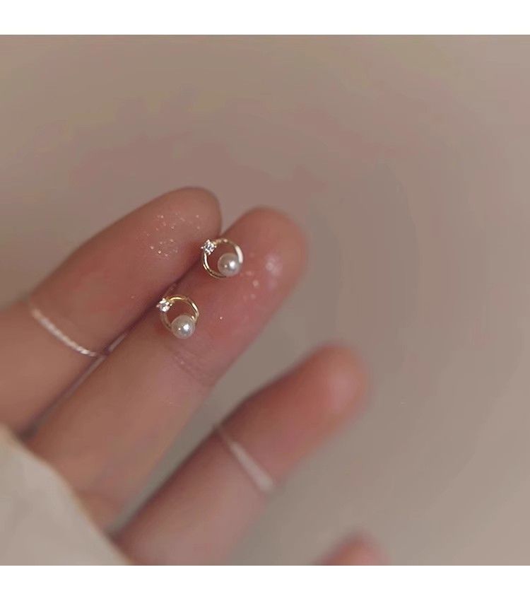 High-Value Small Circle Pearl For Women, Light Luxury Niche High-End Feel, Mini Petite Exquisite Simple Earrings_voghion.com