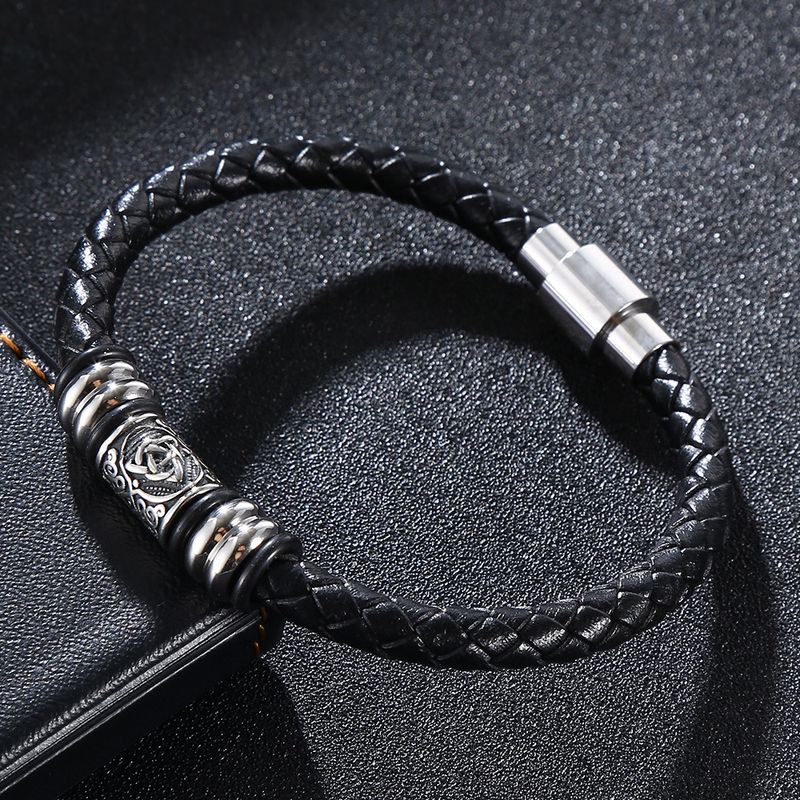【】Bracciale trendy da uomo in pelle intrecciata personalizzata in acciaio inossidabile con chiusura magnetica_voghion.com