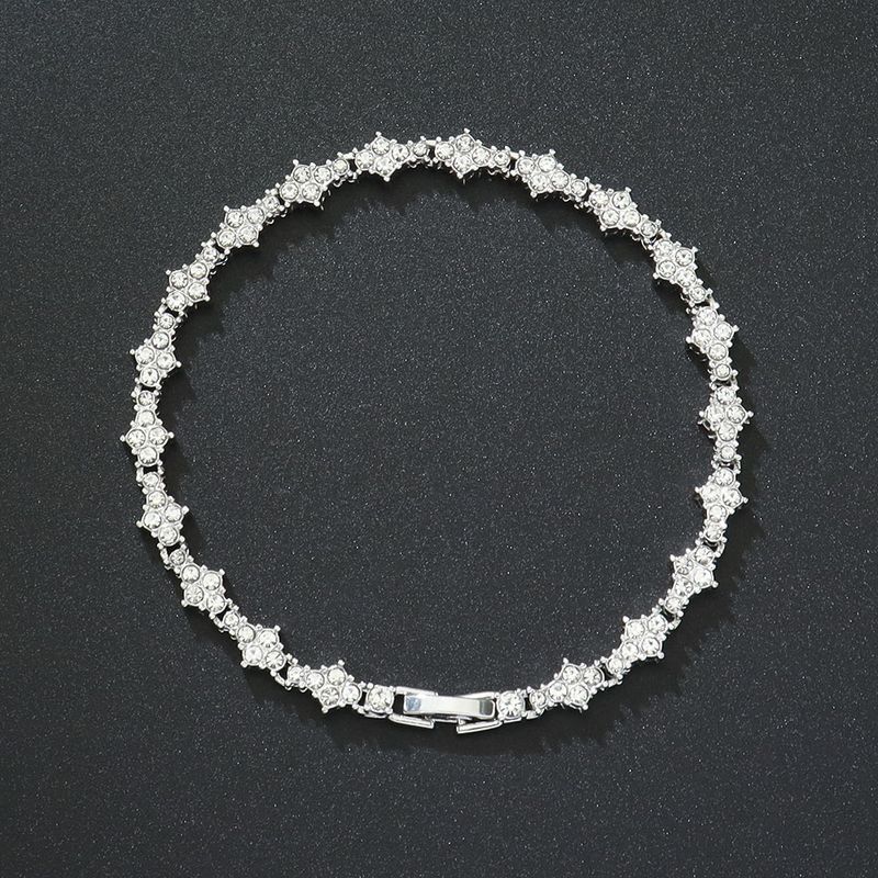 Bracciale tennis alla moda con catena a forma di croce a forma di fiore con diamanti, stile Ins, per uomo e donna_voghion.com