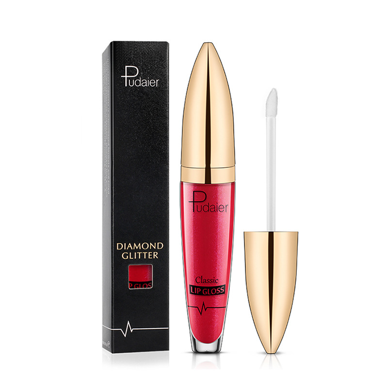 Der matte Perlglanz lässt sich leicht verblassen, ist wasserfest und klebt nicht am Lippenstift. Pudaiers neuer Lippenlack_voghion.com