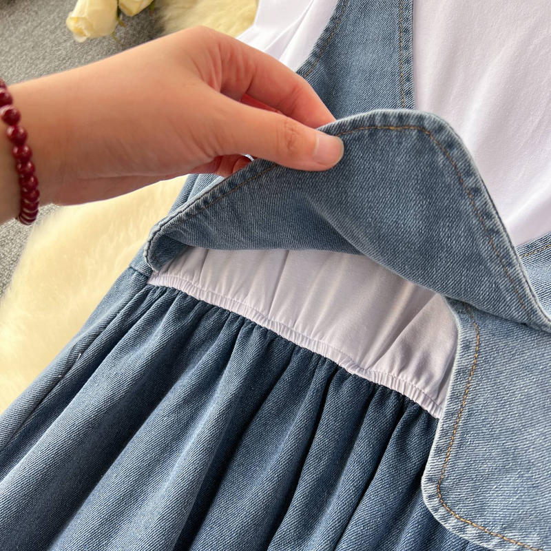 Design di nicchia femminile, scollo rotondo, maniche a sbuffo, vita patchwork, gonna in denim, gonna lunga_voghion.com