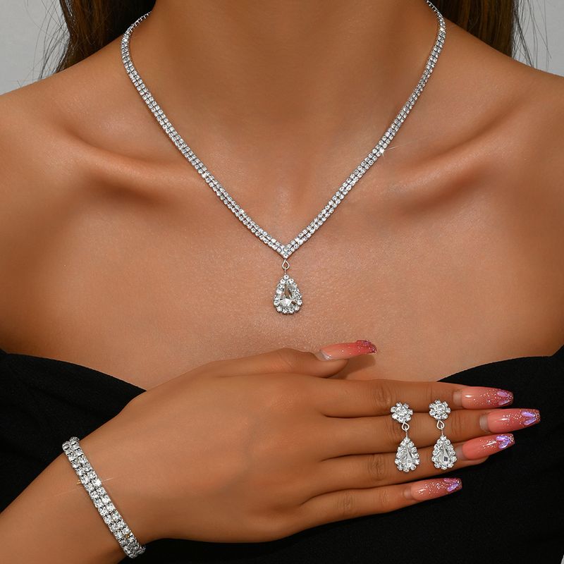 Set di gioielli da donna, alla moda, dal design semplice e alla moda, con ciondolo a forma di goccia di diamante, collana, orecchini, anello, gioielli, set da sposa, accessori_voghion.com