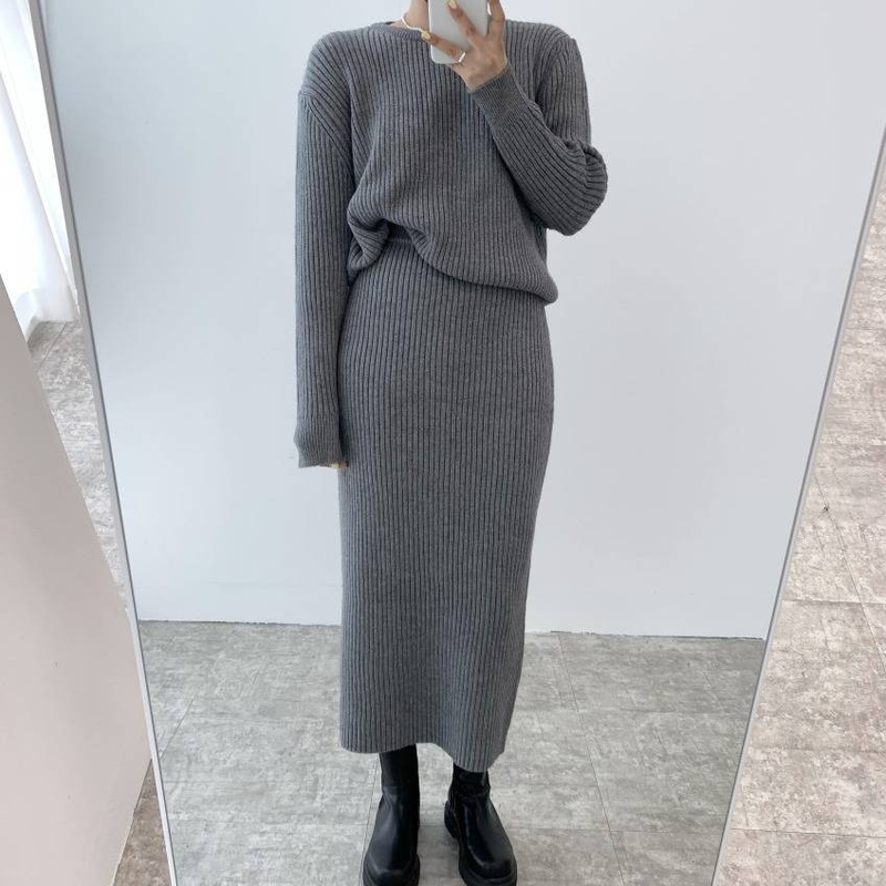 Schickes Set aus Pullover und Bleistiftrock – Minimalistischer Rollkragenpullover aus Rippstrick mit hochgeschlitztem, figurbetontem Midikleid (Beige/Schwarz/Grau/Camel, S-XL, gemütlich für den Winter)_voghion.com