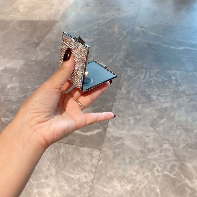 Folding Dual-Sided Handheld Makeup Mirror – HD Portable Compact Mirror With Diamond Accents, Non-Electric (PU/PS PVC Frame, Square Shape)_voghion.com