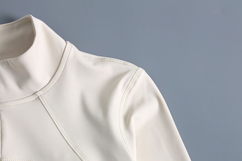 Damenbekleidung Yoga-Anzüge für Frauen Herbst und Winter Neue schnelltrocknende professionelle Jogging-Sportjacke für das Fitnessstudio am Morgen High-End-Fitnesskleidung_voghion.com