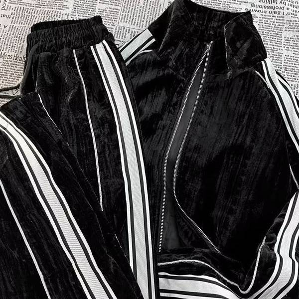 Vêtements pour hommes Pull rayé en velours doré haut de gamme à blocs de couleurs Deux pièces Couple Costume de sport décontracté Hommes_voghion.com