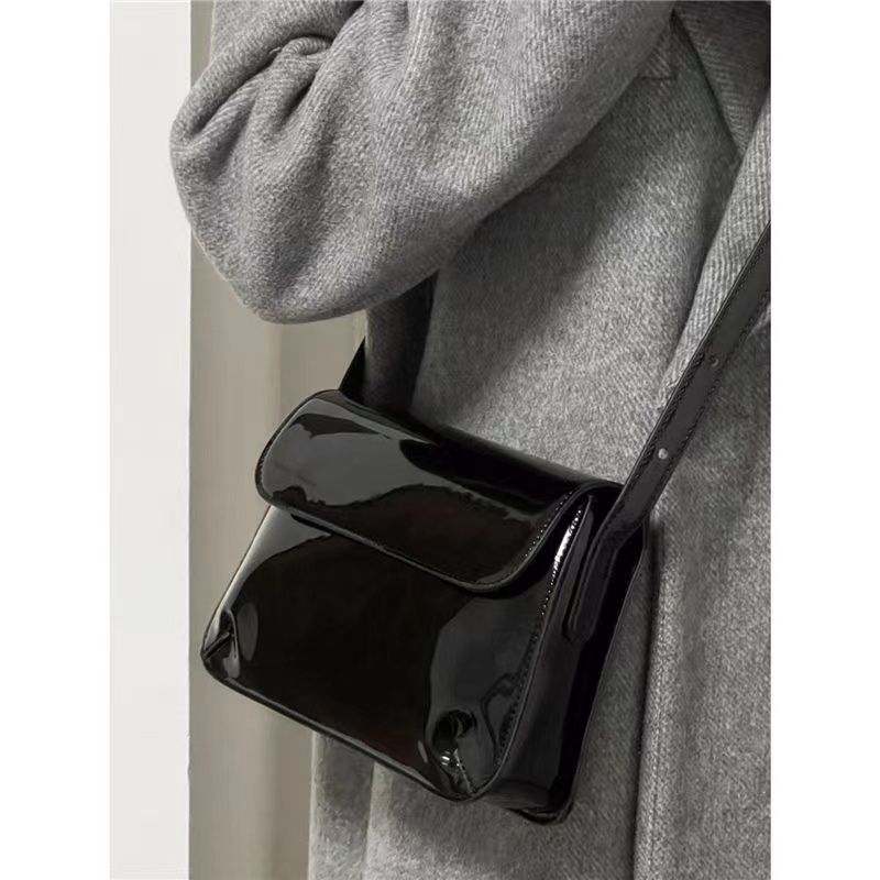 Bolsa de ombro versão coreana crossbody versátil portátil bolsa única moda 2024 nova axila quadrada_voghion.com