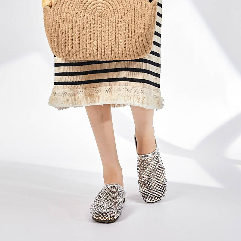MingLiu Baotou Pantoufles pour femmes, chaussures d'été 2025, nouvelles chaussures en maille respirante, ajourées, demi-extérieur, décontractées, à semelle plate_voghion.com