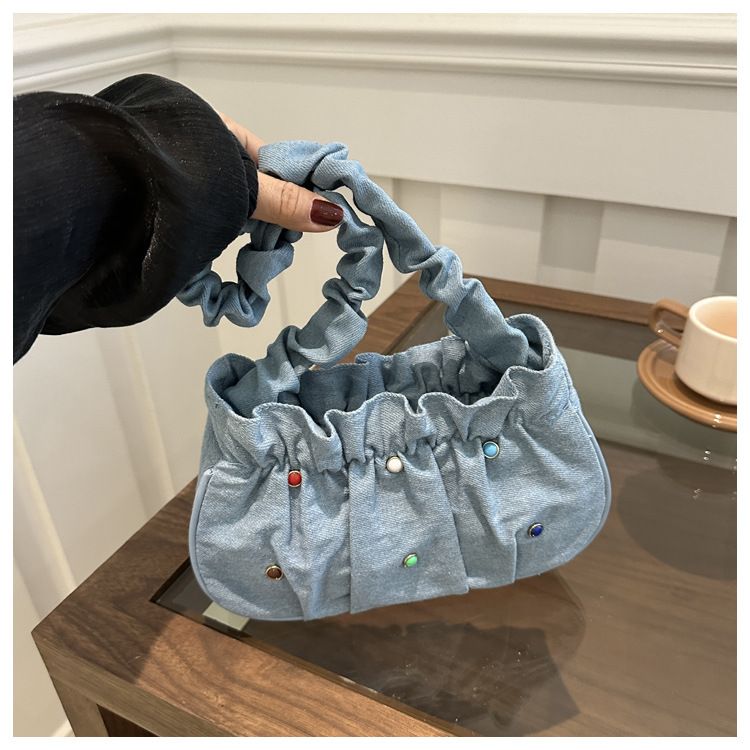 Small And Minimalist Personalized For Women 2024 New Commuter Wrinkle Underarm Versatile Casual Instagram Cloud Shoulder_voghion.com