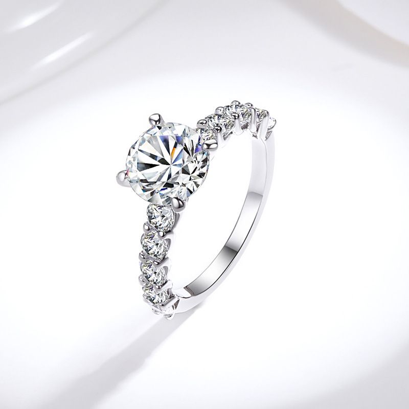 Sterling Silber für Damen, neuer klassischer vierzackiger 2ct Moissanit-Anti-Echtdiamant-Ring_voghion.com