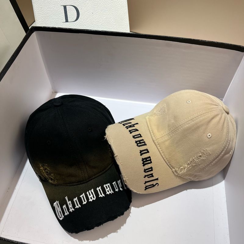 Street Spray farbige perforierte Baseball modische dreidimensionale gestickte Buchstaben, personalisierte Entenschnabelmütze,_voghion.com