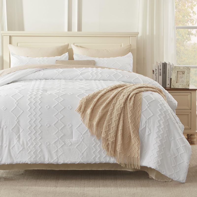 Quilt Set White Diamond Wave Tufted Cut Flower Fat Quilt Core Chemical Fiber Quilt Quilt Three Piece Set_voghion.com