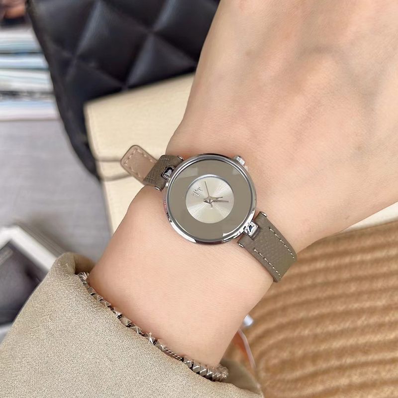 Tt/Tianta Nuovo Orologio da donna alla moda con cinturino semplice, senza scala, design di nicchia, cinturino sottile, streaming live, stesso stile_voghion.com