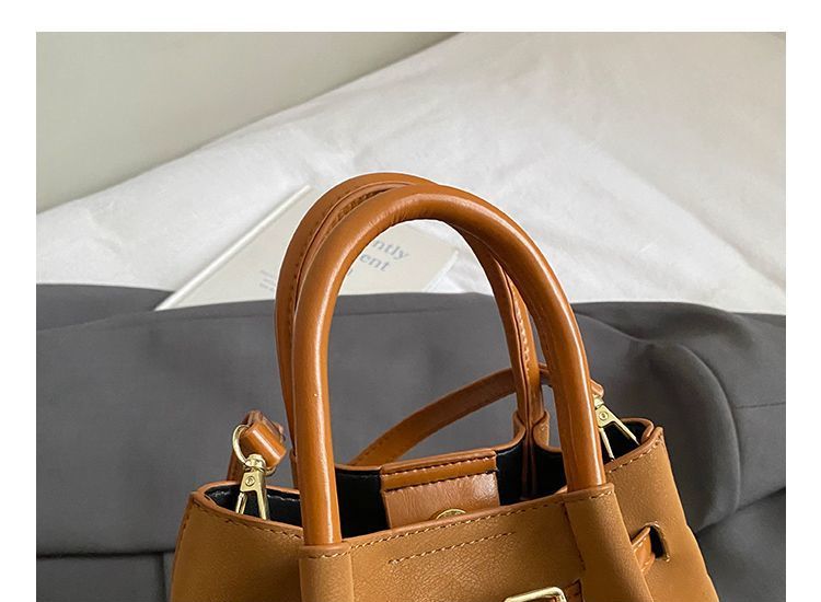 Handbag For Women 2025 New Autumn Winter Niche Super Popular Exquisite Vintage Single Shoulder Versatile Crossbody_voghion.com