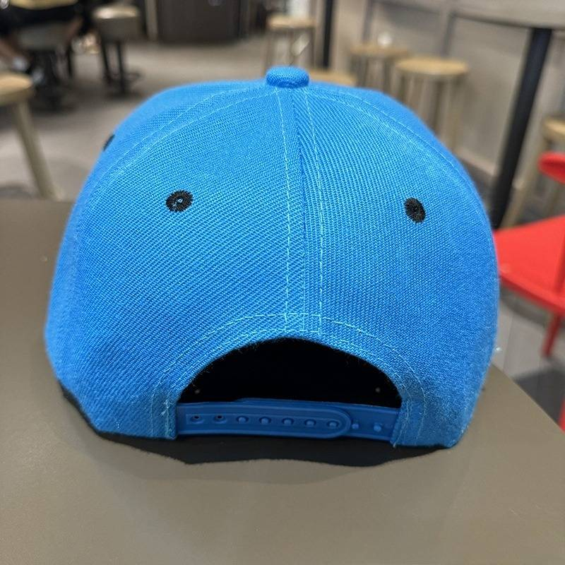 Baseballkappen für Herren, Cartoon-Hip-Hop-Mütze, flache Krempe für Herren, Frühling und Herbst, universelle Netzmütze mit roter Platte für Damen, Sommer-Trend-Baseballkappe_voghion.com