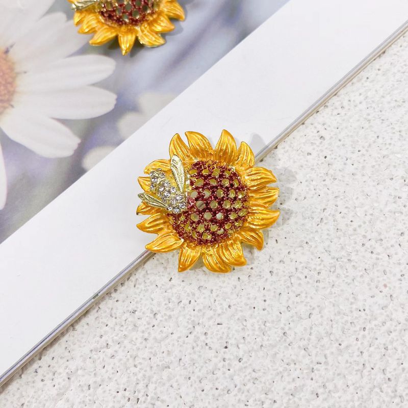Spilla da donna, piccola spilla per vestiti, creativa, versatile, spilla a forma di girasole in oro_voghion.com