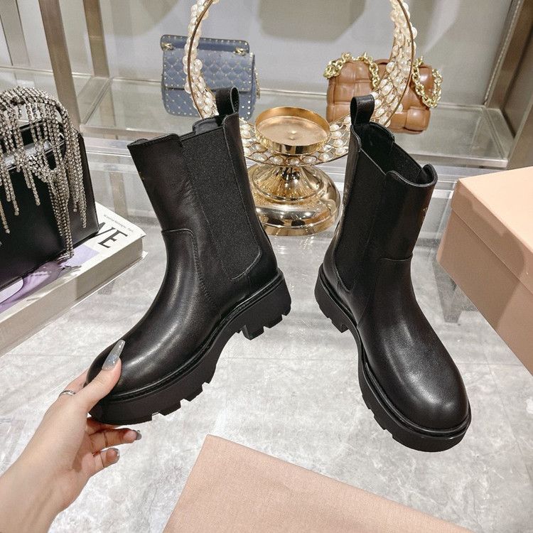 High End Quality 2024 Round Toe Thick Soled Martin Leather Height Increasing Short Boots, New Motorcycle Boots From_voghion.com