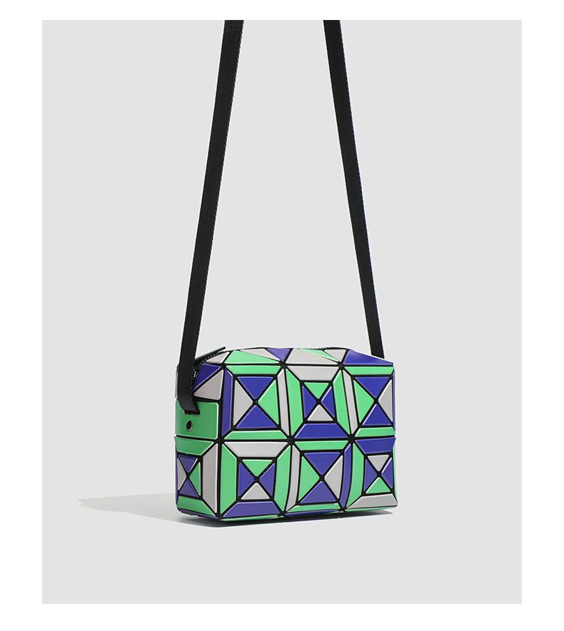 Nova bolsa transversal de ombro da moda versátil de verão 2025, bolsa pequena quadrada para câmera feminina_voghion.com